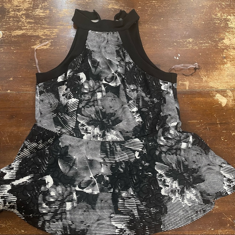 Fashion 2 Figure floral peblum top size 1